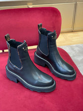 Load image into Gallery viewer, Louis Vuitton Beaubourg Ankle Boots