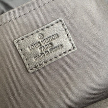 Load image into Gallery viewer, Louis Vuitton Palm Spring MM Bag