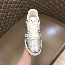 Load image into Gallery viewer, Louis Vuitton Trainer Sneakers