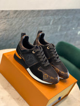 Load image into Gallery viewer, Louis Vuitton Run Away Sneakers