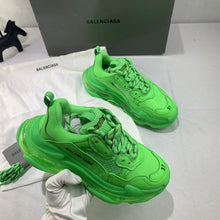 Load image into Gallery viewer, Balenciaga Triple S Sneaker - LUXURY KLOZETT