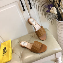 Load image into Gallery viewer, Fendi Signature Slides