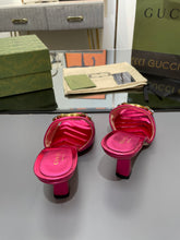 Load image into Gallery viewer, Gucci Double G Sandal