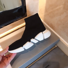 Load image into Gallery viewer, Balenciaga 2.0 Speed Sneakers