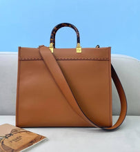 Load image into Gallery viewer, Fendi Sunshine Shopper Medium Bag - LUXURY KLOZETT