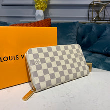Load image into Gallery viewer, Louis Vuitton Zippy Wallet