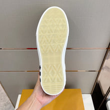 Load image into Gallery viewer, Louis Vuitton Ollie  Sneakers