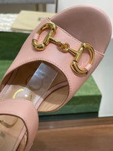 Load image into Gallery viewer, Gucci Platform Sandal With Horsebit