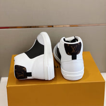 Load image into Gallery viewer, Louis Vuitton Charlie Sneakers