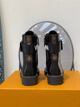 Load image into Gallery viewer, Louis Vuitton Boots
