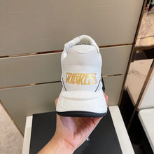 Load image into Gallery viewer, Versace Trigreca Sneakers