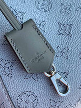 Load image into Gallery viewer, Louis Vuitton Hina Bag - LUXURY KLOZETT