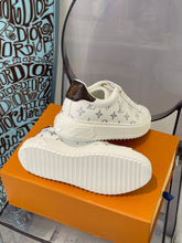 Load image into Gallery viewer, Louis Vuitton Time Out Sneakers