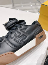 Load image into Gallery viewer, Fendi Match Sneakers