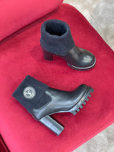 Load image into Gallery viewer, Louis Vuitton Star Trail Ankle Boots