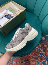 Load image into Gallery viewer, Gucci 100 Rhyton Sneakers