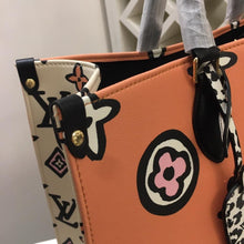 Load image into Gallery viewer, Louis Vuitton OnTheGo GM Bag