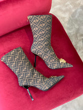 Load image into Gallery viewer, Versace Fendace FF Jaccquard Boots