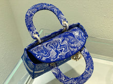 Load image into Gallery viewer, Christian Dior Medium Lady D Lite Bag