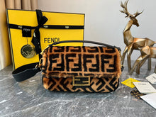 Load image into Gallery viewer, Fendi Baguette Bag