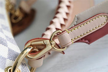 Load image into Gallery viewer, Louis Vuitton Beaubourg Hobo MM Bag