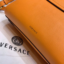 Load image into Gallery viewer, Versace La Medusa Medium Bag