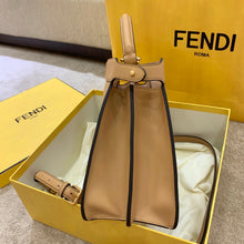 Load image into Gallery viewer, Fendi Peekaboo Small iseeu Bag