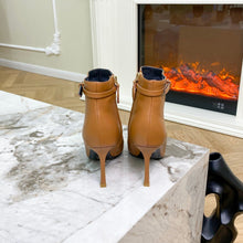 Load image into Gallery viewer, Louis Vuitton Signature Ankle Boot