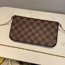 Load image into Gallery viewer, Louis Vuitton Felicie Pochette Bag - LUXURY KLOZETT