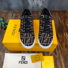 Load image into Gallery viewer, Fendi Sneakers