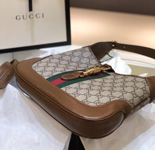Load image into Gallery viewer, Gucci Jackie 1961 Small Shoulder Bag - LUXURY KLOZETT