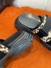 Load image into Gallery viewer, Christian Dior D Wander Slides