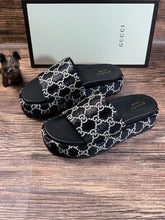 Load image into Gallery viewer, Gucci Angelina slide sandal - LUXURY KLOZETT