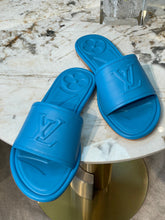 Load image into Gallery viewer, Louis Vuitton Magnetic Flat Mule