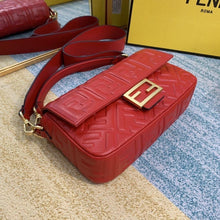 Load image into Gallery viewer, Fendi baguette Bag - LUXURY KLOZETT