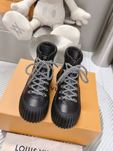 Load image into Gallery viewer, Louis Vuitton Ruby Flat Ranger Boots