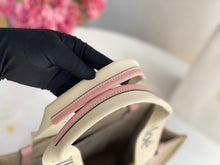 Load image into Gallery viewer, Chloe Medium Woody Bag