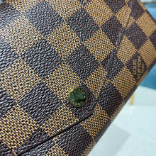 Load image into Gallery viewer, Louis Vuitton Sarah Wallet