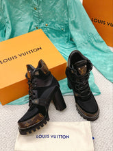 Load image into Gallery viewer, Louis Vuitton Star Trail Ankle Boots