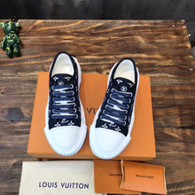 Load image into Gallery viewer, Louis Vuitton Squad Sneakers
