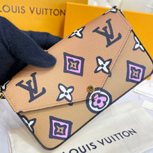 Load image into Gallery viewer, Louis Vuitton Felicie Strap and go Bag