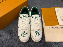 Load image into Gallery viewer, Louis Vuitton Trainer Sneakers