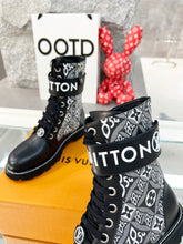 Load image into Gallery viewer, Louis Vuitton Territory Flat Ranger Boots