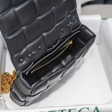 Load image into Gallery viewer, Bottega Veneta Chain Cassette Bag