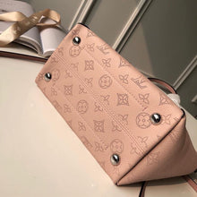 Load image into Gallery viewer, Louis Vuitton Hina PM Bag - LUXURY KLOZETT