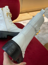 Load image into Gallery viewer, Fendi Fendigraphy Boots