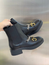 Load image into Gallery viewer, Gucci Chelsea Boot With Chain