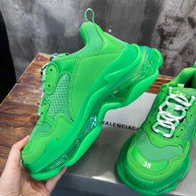 Load image into Gallery viewer, Balenciaga Triple S Sneakers