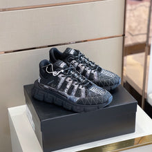 Load image into Gallery viewer, Versace Trigreca Sneakers