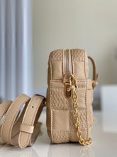 Load image into Gallery viewer, Louis Vuitton Troca MM Bag